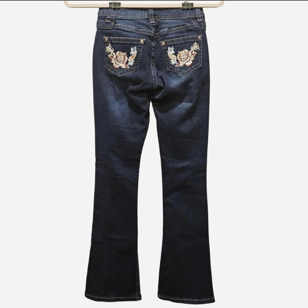 BAMBOO Origional Denim Junior Dark Wash Bootcut Jeans W/ Embroiderd Pockets Sz 1 - Picture 2 of 5